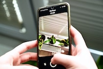「BeReal」で相次ぐ社内機密情報流出、SNSで波紋「内輪向けと思い込みやすい」「Xで炎上見てきた世代と格差がある」