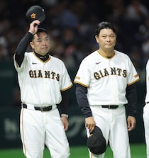 「強者・弱者問わず生きるのがしんどい時代」巨人・阿部慎之助前監督「復帰署名」4万の賛同と交錯する“おじの生きづらさ"