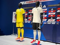 前作比2500%の爆売れ！ 売り切れ続出の日本代表「白ユニ」　W杯初戦オランダ戦で確実にお披露目されるワケ