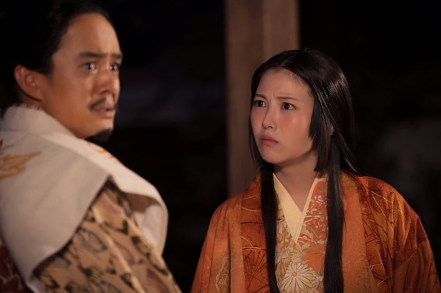 豊臣兄弟！【浜辺美波大暴れ】「泥酔」寧々に大河ファンメロメロ「かわいすぎ」「ゴジラと戦える」