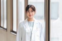 「一次元の挿し木」田畑志真は新橋郁恵　キャラクター紹介