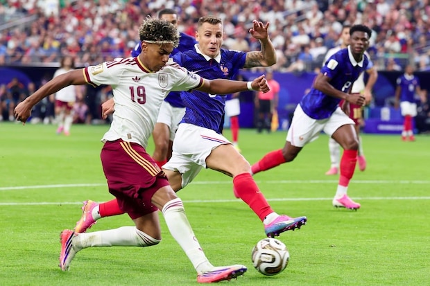 スペインは公式戦37戦無敗で4大会ぶりW杯決勝 フランスを完封
