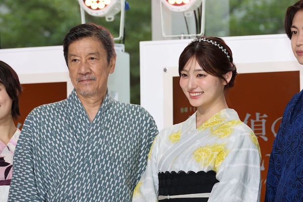 奥田瑛二のクセに吉川愛ら爆笑 「名探偵のままでいて」制作発表