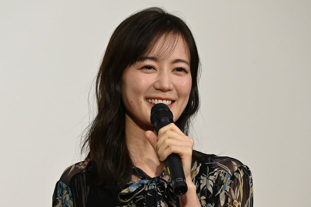 生田絵梨花「変な目で見られたかも…」役衣装の練習のため、洋服に下駄で散歩　亀梨和也の座長ぶりにも感謝　「銭形平次」取材会