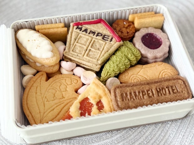 軽井沢土産にも◎　万平ホテルの世界観を味わう「プレミアムクッキー缶 ～レトロエディション～」【詳細レビュー】