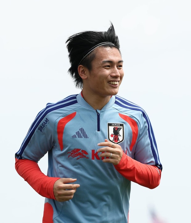 上田綺世「僕の原動力は家族です」投稿にファン涙　妻・由布菜月の炎上騒動直後に見せた“無言の盾”