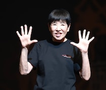 和田アキ子、左手骨折を告白　ライブ練習中「手が“くの字”に」「あかん、マイケルなんか」