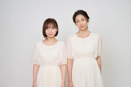 齊藤京子&水野美紀が“同一人物”役でW主演 齊藤「信じられない気持ちでいっぱい」 水野「もうSFだなと思いました」【インタビュー】