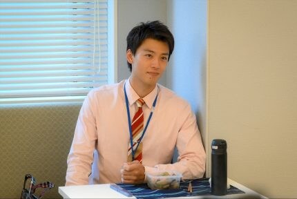 「じゃあ、あんたが作ってみろよ」“勝男”竹内涼真の演技に爆笑 「肌着姿&顆粒だしが最高」「憎めなくてかわいい」