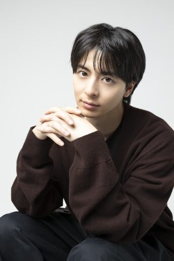 高杉真宙「見どころは、何よりも坂口健太郎さんと渡辺謙さんの演技だと思います」『盤上の向日葵』【インタビュー】