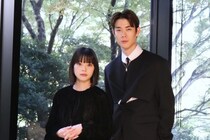 岸井ゆきの「夫婦の“切実さ”が描かれている」宮沢氷魚「すごくやりがいがありました」すれ違っていく夫婦役で初共演『佐藤さんと佐藤さん』【インタビュー】