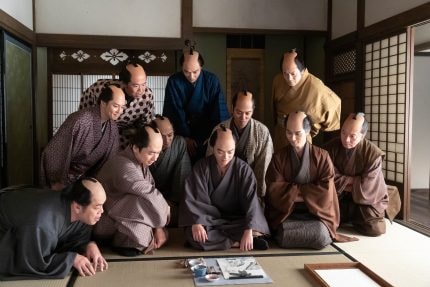 森下佳子「写楽複数人説は、最初から決めていました」脚本家が明かす制作秘話【大河ドラマ「べらぼう〜蔦重栄華乃夢噺〜」インタビュー】