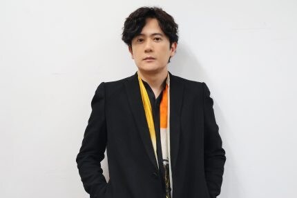稲垣吾郎「想像がつかないことだらけだった」ハリー・ポッターの次は大人気ない俳優役で傑作ラブコメディーに挑む【インタビュー】