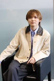 薮宏太、過去に戻れるなら「今のこの精神年齢で高校生をやり直したい」　タイムループした会社員たちを描く音楽劇「MONDAYS／このタイムループ、まだまだ終わらない！？」【インタビュー】