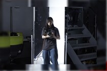 小林私の新曲「人形の街」がTVアニメ『アルネの事件簿』EDテーマに決定