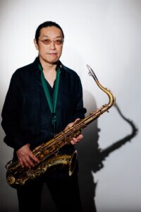 TWO-MIXゲスト_Sax山本拓夫_アーティストビジュアル