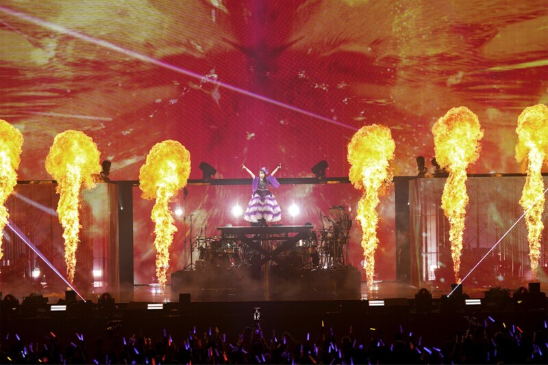 水樹奈々『NANA MIZUKI LIVE VISION 2025-2026』場面写01