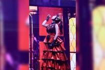 水樹奈々 猛烈寒波を吹き飛ばす超熱気に覆われた東京公演初日、23日 『NANA MIZUKI LIVE VISION 2025-2026』ライブレポート