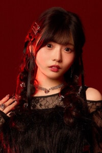 WHITE SCORPION『7秒のレジスタンス』アーティスト写真_MOMO