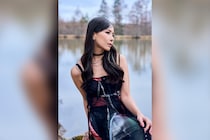 ロックギタリストSAKI、メジャーデビューAL『PLUVIA』新ビジュアル公開＆イベント決定