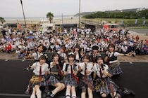 WHITE SCORPION リアル海開きイベント開催、新衣装も披露しホワスピの夏がスタート
