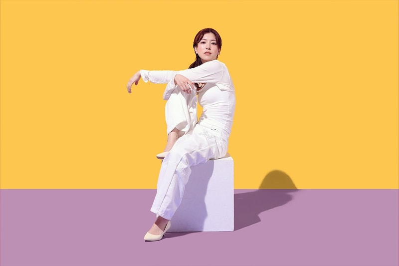 XinU、Maya Shantiとのソングライティングセッションから生まれた楽曲「Fools in the Rain」を8月5日にリリース