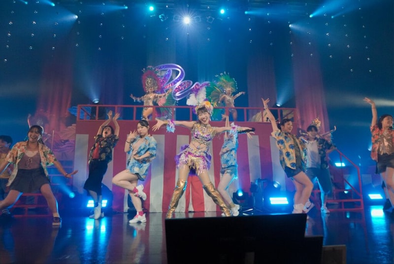 ももクロ高城れにソロコンサート『33 SAMBA to ボンボンDANCE ~まるごとれにちゃん祭り 2026~』第二部サンバ公演 場面写03