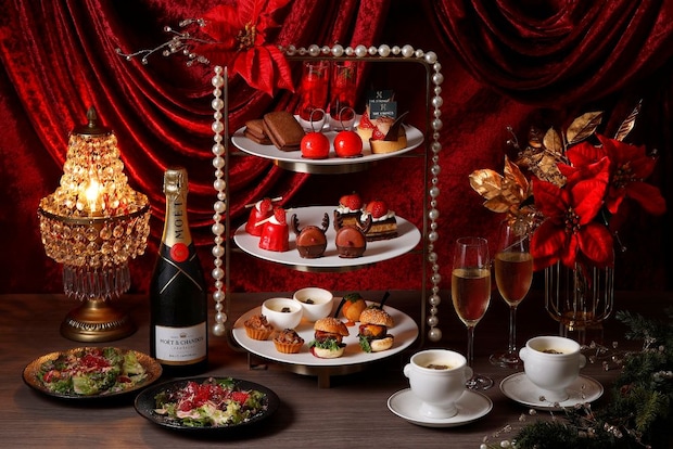 ザ ストリングス 表参道：苺&濃厚ショコラのマリアージュ堪能「ルビーエレガンス クリスマスアフタヌーンティー」11月26日より新登場