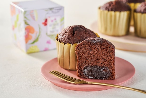 ブールミッシュ：「モンド・セレクション」25年連続金賞受賞のトリュフケーキなど「Shinzi Katoh」とのコラボ限定ギフト、1月18日より順次展開