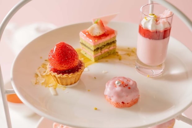 沖縄県宜野湾市：「ラグナガーデンホテル」好評の苺アフタヌーンティーを4月末まで展開中