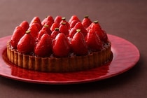 徳島県鳴門市：「アオアヲ ナルト リゾート」土日祝日限定の苺スイーツビュッフェ展開