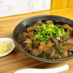 【宮若】和牛の牛すじ肉がたっぷり！焼肉処あまみの肉肉うどん