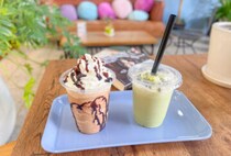 【飯塚】本も緑も家具も愉しめる♪BOOK OFF内にあるSaudade cafe（サウダージカフェ）