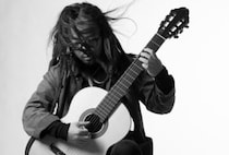 【田川】12月20日（土）、田川市美術館で「笹久保伸ギターライブ」が開催されます。