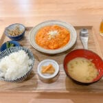【川崎】創業なんと150年！！地元で愛され続ける向山食堂のエビチリ定食