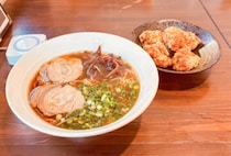 【桂川】野菜だけで出汁をとる絶品スープ！かほラーメンの「畑からの醤油ラーメン」