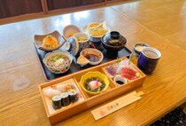 【飯塚】飯塚で愛されて60年！老舗寿司店 寿し徳の贅沢ランチ「華御膳」。