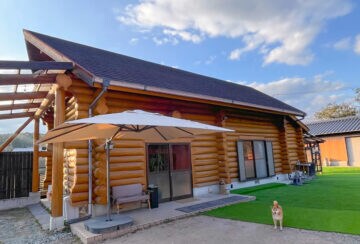 【嘉麻】極上のプライベート空間!愛犬と泊まれるサウナ付き貸切り民泊「ログハウスHOKA」