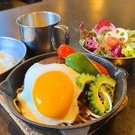 【飯塚】肉厚でジューシー！ゴリラロッジの自慢の手ごねハンバーグ