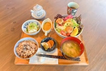 【飯塚】もっちり酵素玄米と味噌汁、たっぷりのお野菜で美味しく腸活♪Baumの腸活セット