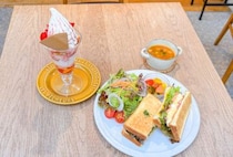 【飯塚】雑貨もランチもスイーツも！「カフェクルール」のワンプレートパフェランチセット