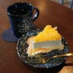 【香春】ジューシーでとろける美味しさ。C.C.LABOのレア＆ベイクドの黄桃チーズケーキ
