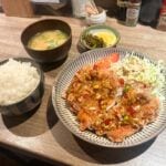 【嘉麻】ボリューム満点！ご飯がすすむおふくろの味。おおぐま食堂の油淋鶏定食