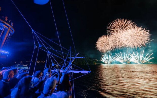2026 箱根神社の花火大会「冬景色花火クルーズ」のスケジュール
