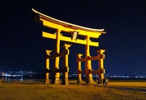 宮島に「お墓」が無い理由は？今も残る風習と、歴史の風景