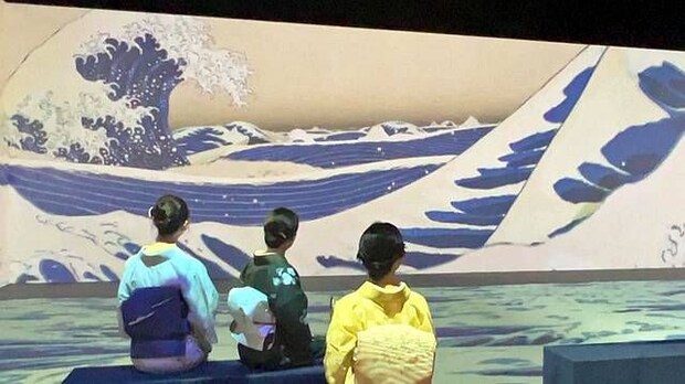 広島で「動き出す浮世絵展」開幕、個人的おすすめは最初の「藍」の部屋