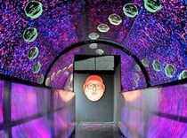 広島で【吉本コラボ×錯覚アート展】くっきーのブラックホール・チョコプラのトリックアート等、写真もOK
