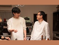 JO1 豆原一成にプロがコーヒー技術指導! 映画『富士山と、コーヒーと、しあわせの数式』10月24日公開!