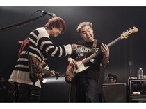 フットボールアワー岩尾が念願の音楽イベントを初開催! Dragon Ashと名曲熱唱「この3組がそろうだけでスゴい」