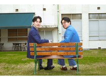 芸人にならなかったら中野は弁護士、ヤスはホスト!? ナイチンゲールダンスが初の写真集で変身「もっとカリスマみたいになるのかと思ったら…」